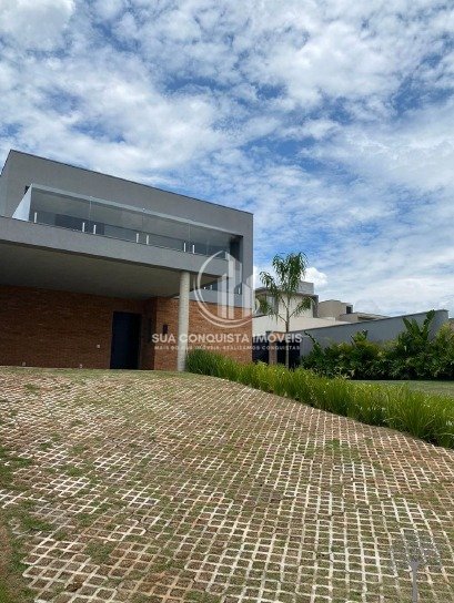 Casa de Condomínio à venda com 3 quartos, 321m² - Foto 2